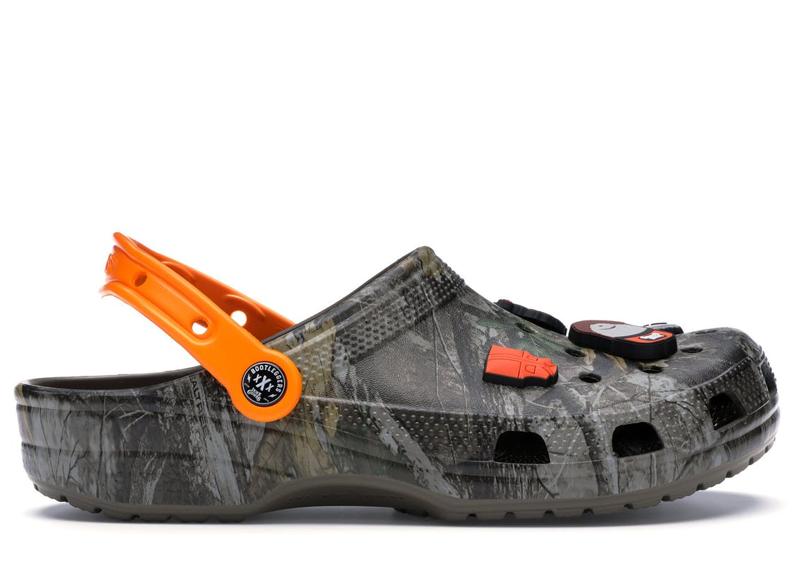 Orange camo online crocs