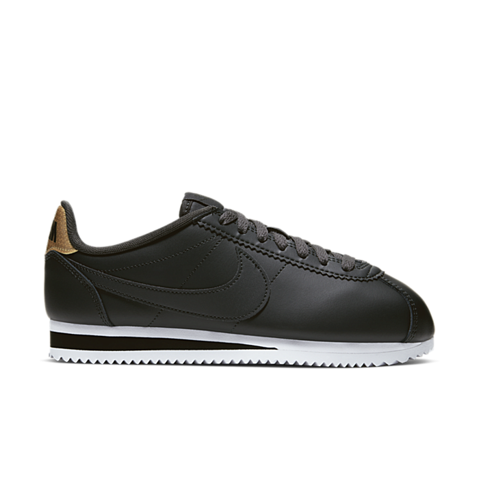 Snor Medic native Nike Classic Cortez Zwart 807471-021 | Sneakerbaron NL