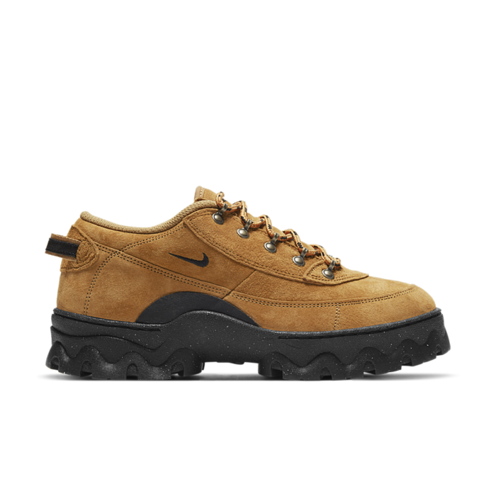 women's lahar low nike wheat