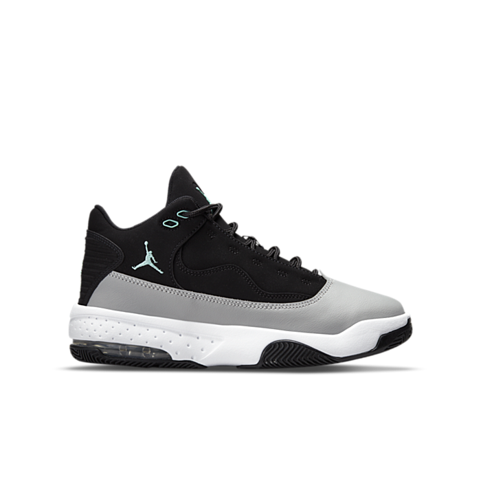 jordan max aura 2 velvet