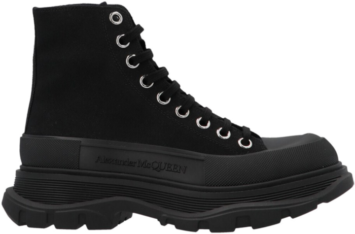 Alexander McQueen Tread Slick Low Lace Up Boots Black (W) 611706W4MV21000