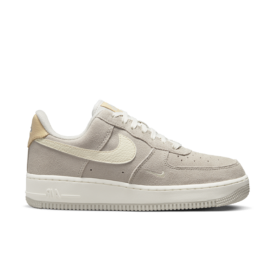 Nike Nike Air Force 1 Taupe Suede DZ4863-001
