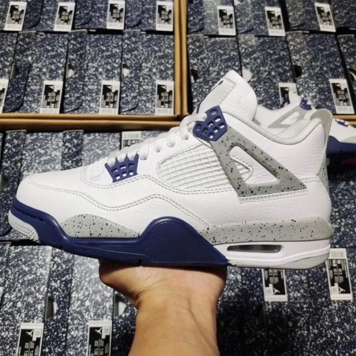 navy retro 4