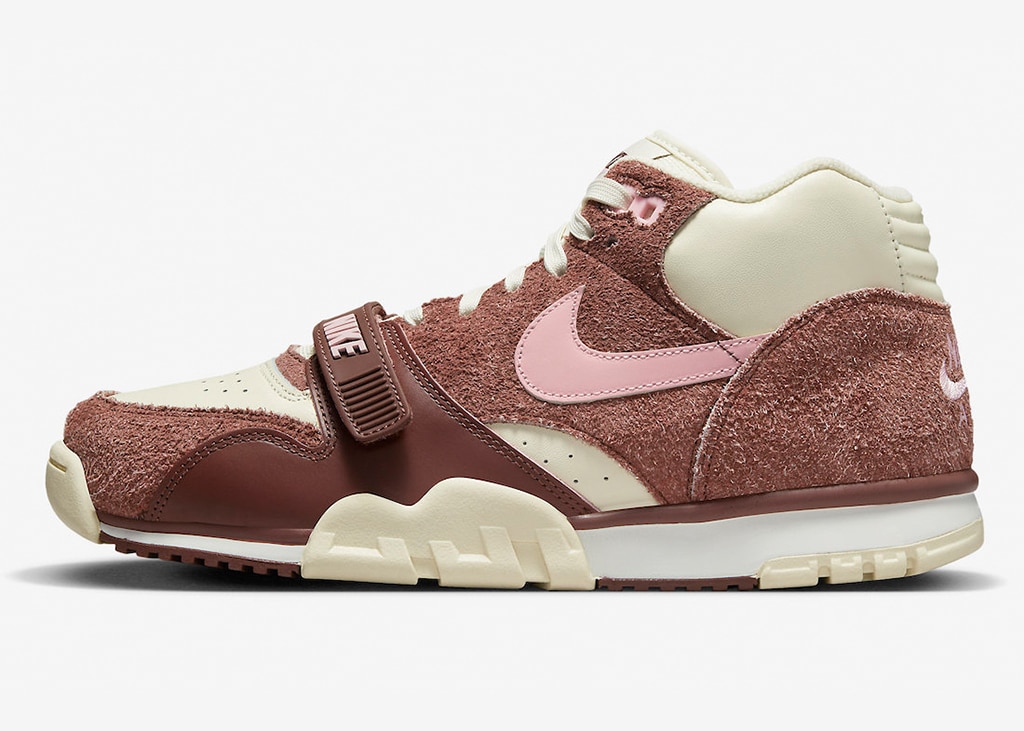 Did you say Cactus Jack? Check hier de nieuwe Nike Air Trainer 1 “Valentine’s Day”
