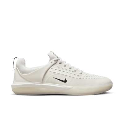 Nike SB Nyjah 3 White Black DJ6130-100