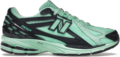 New Balance 1906R size? Exclusive Green Black M1906RSB