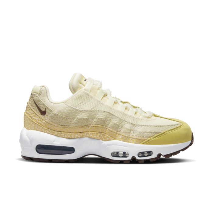 Nike Women’s Air Max 95 ‘Saturn Gold and Alabaster’ FD9857-700