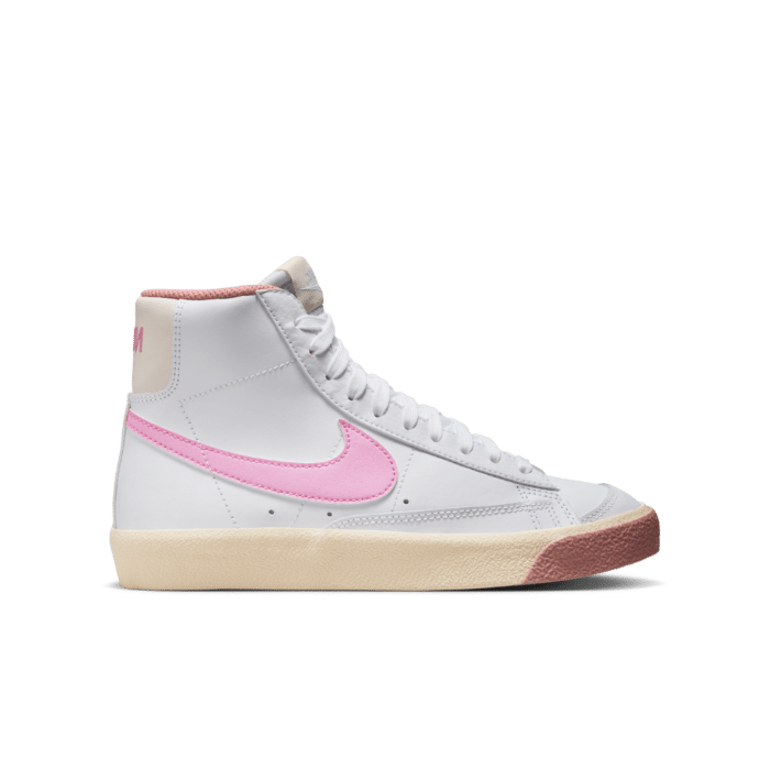 Nike Blazer Mid 77 White Pink Spell (GS) DZ2900-100