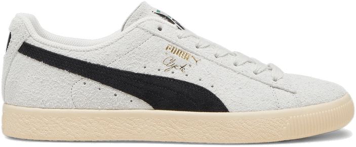 Puma clyde 2024 suede sneakers