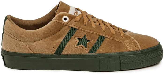 Converse x UNDEFEATED ONE STAR ACADEMY PRO A12132C